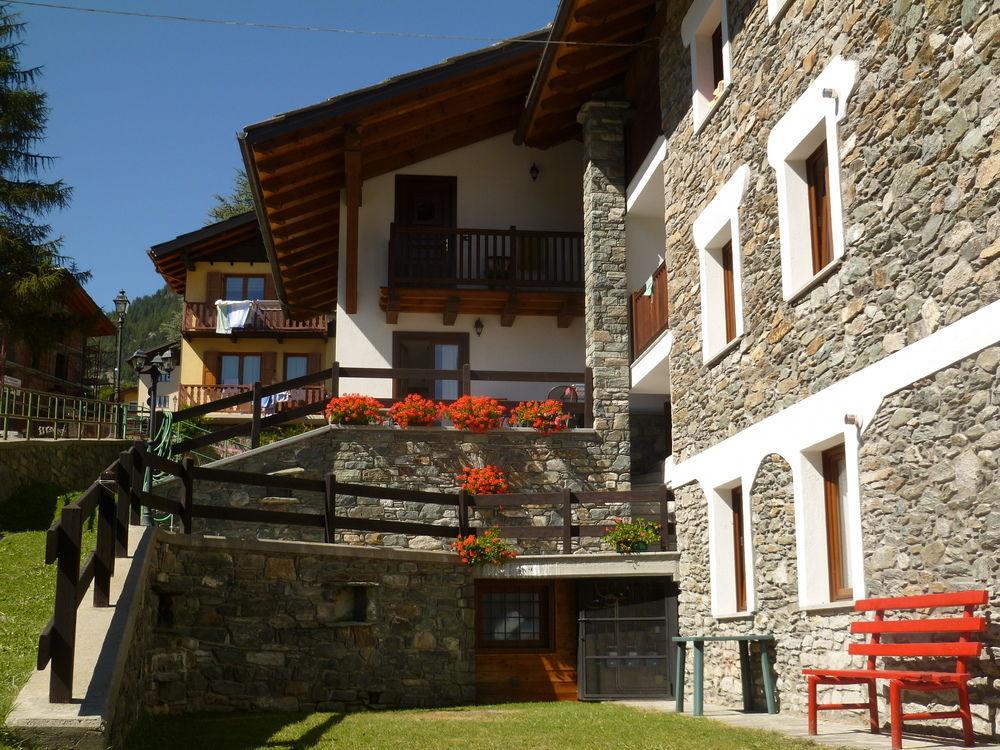 Valley Vacanze Brusson Ngoại thất bức ảnh